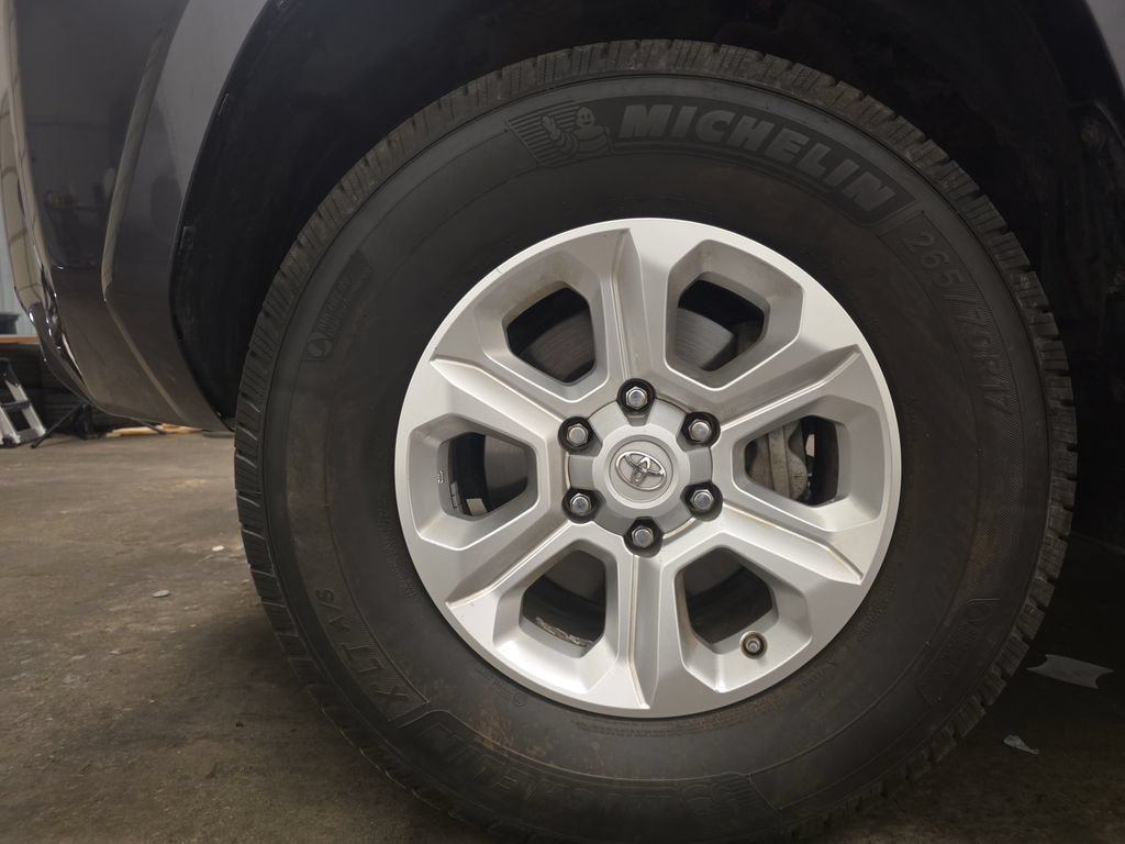 Used 2015 Toyota 4Runner SR5 Premium AWD/4WD image 10