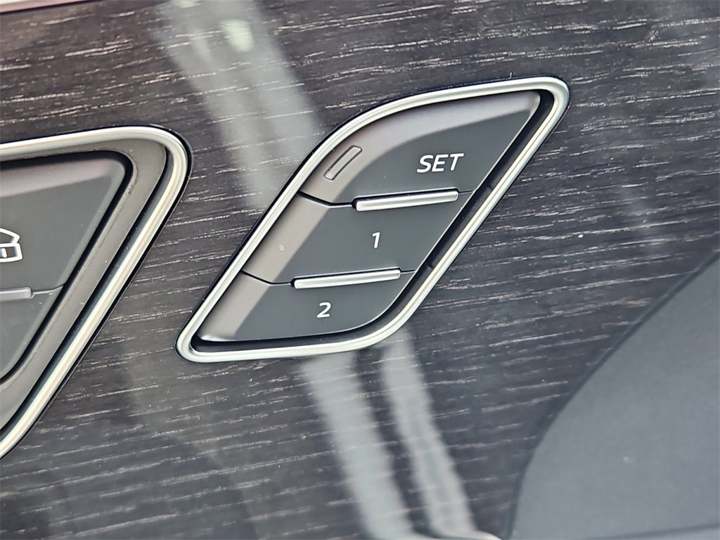 New 2025 Audi Q7 3.0T Premium Plus image 13