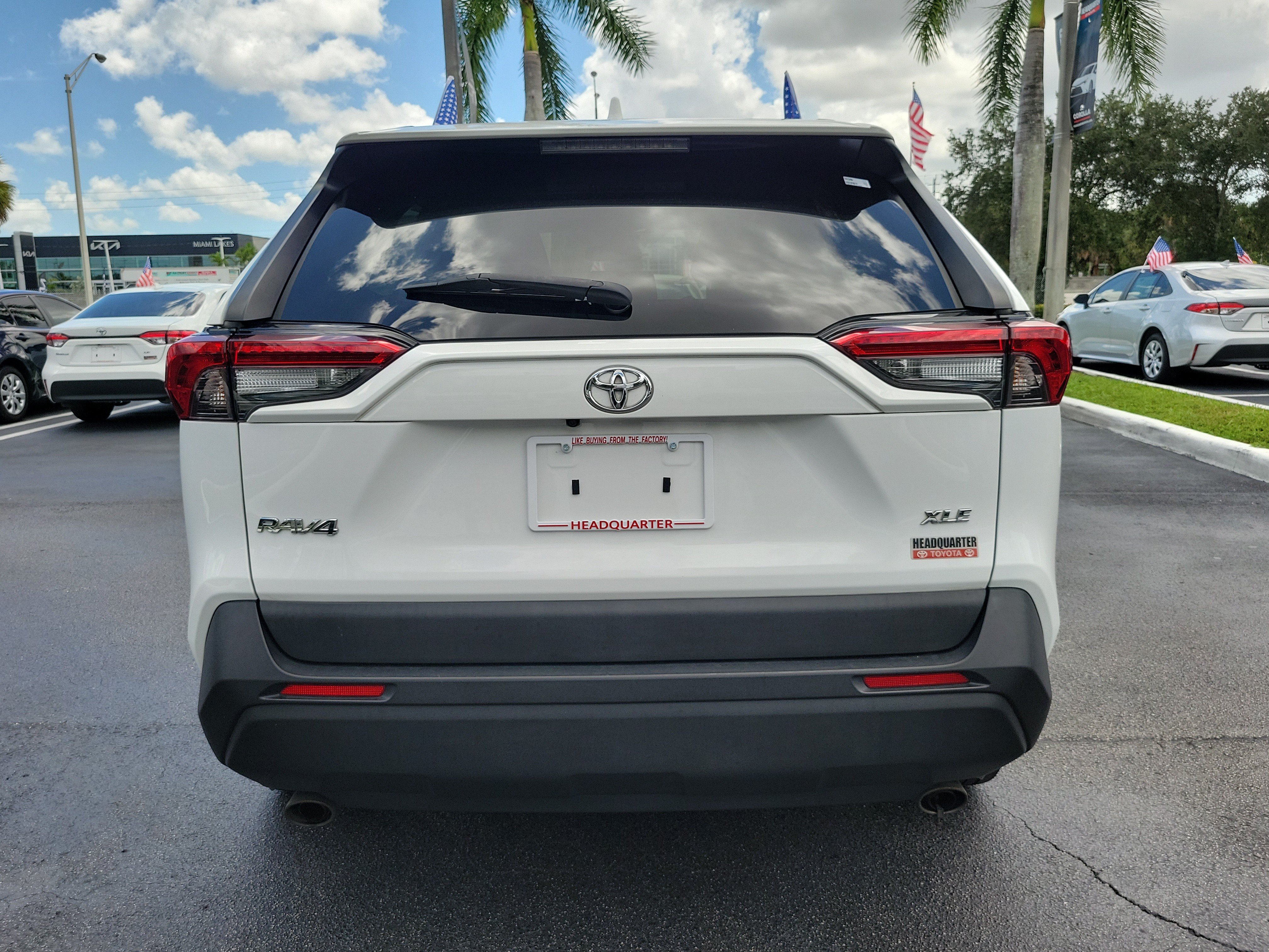 Used 2023 Toyota RAV4 XLE w/ Convenience Package FWD image 10