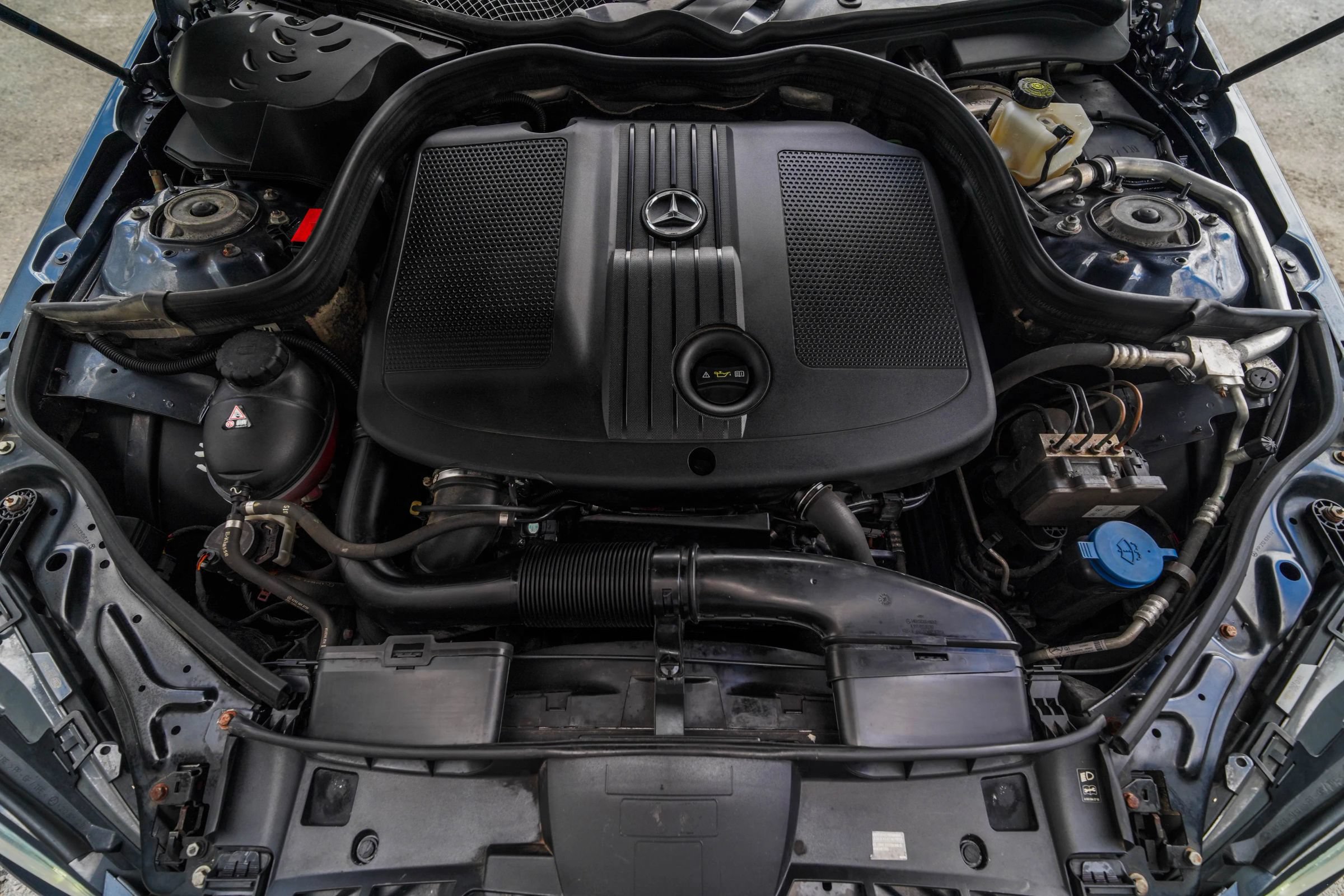 Used 2015 Mercedes-Benz E 250 BlueTEC 4MATIC Sedan image 33