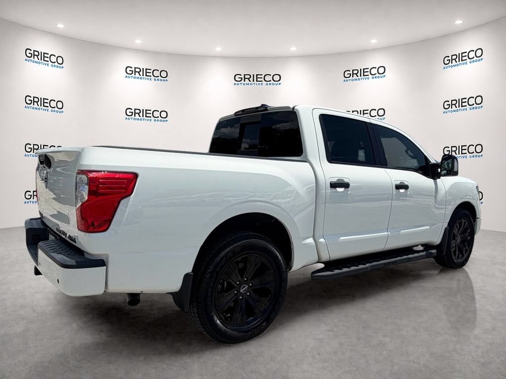 Used 2024 Nissan Titan SV w/ SV Convenience Package AWD/4WD image 7