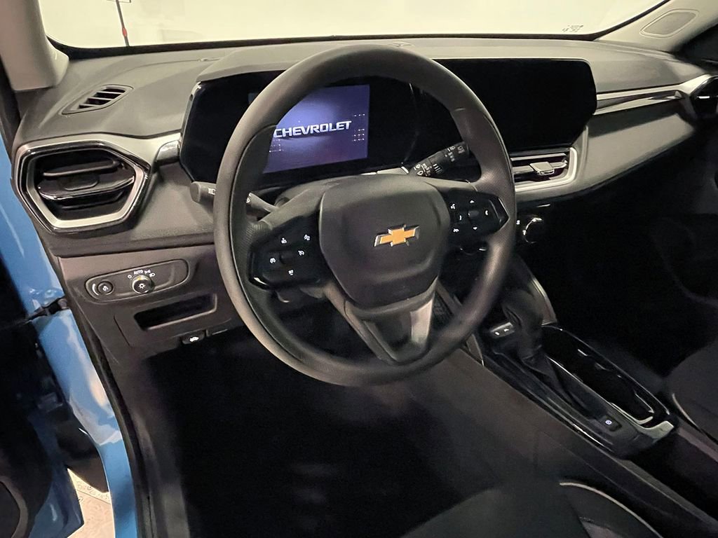 Used 2025 Chevrolet TrailBlazer LT AWD/4WD image 20