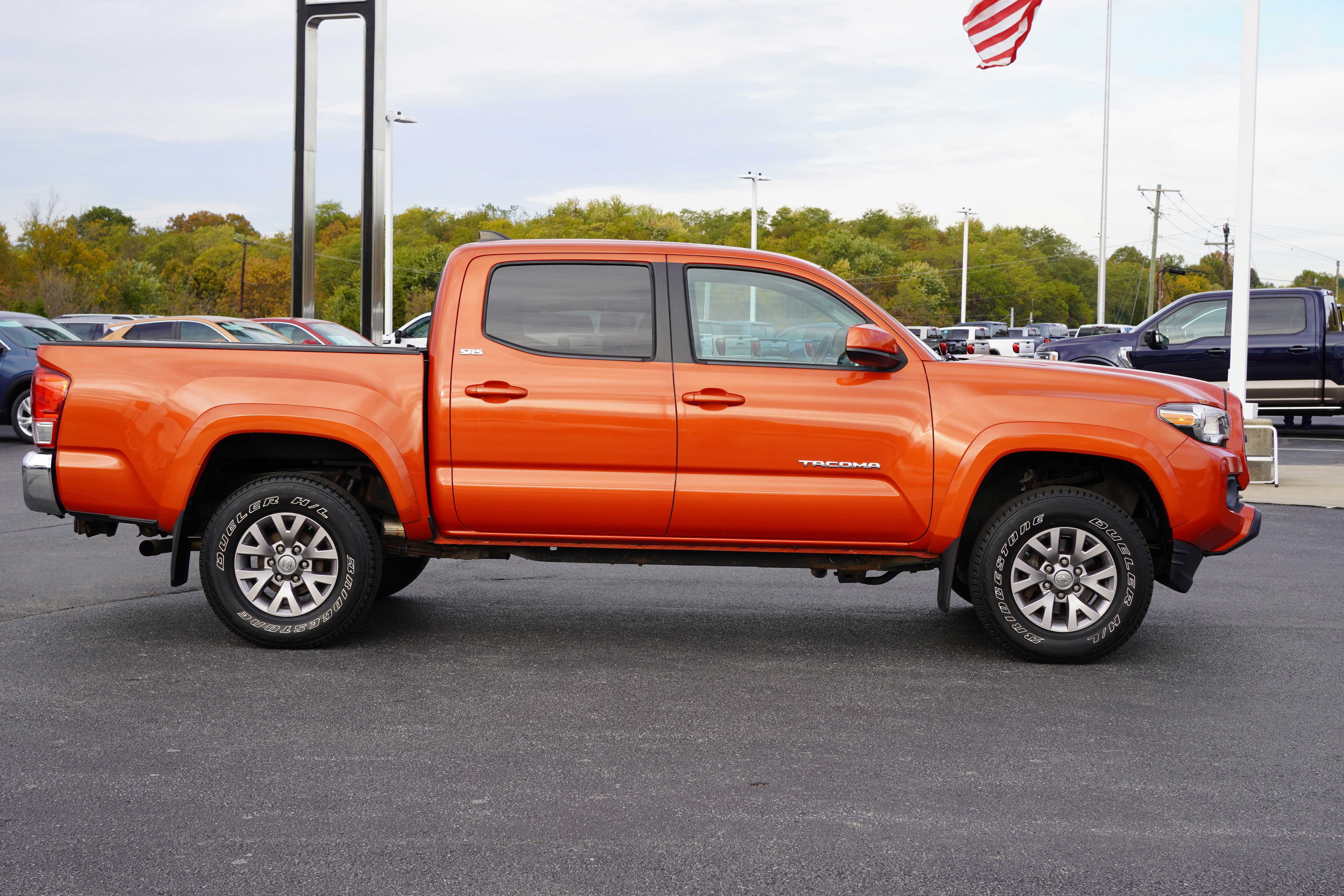 Used 2017 Toyota Tacoma SR5 image 13