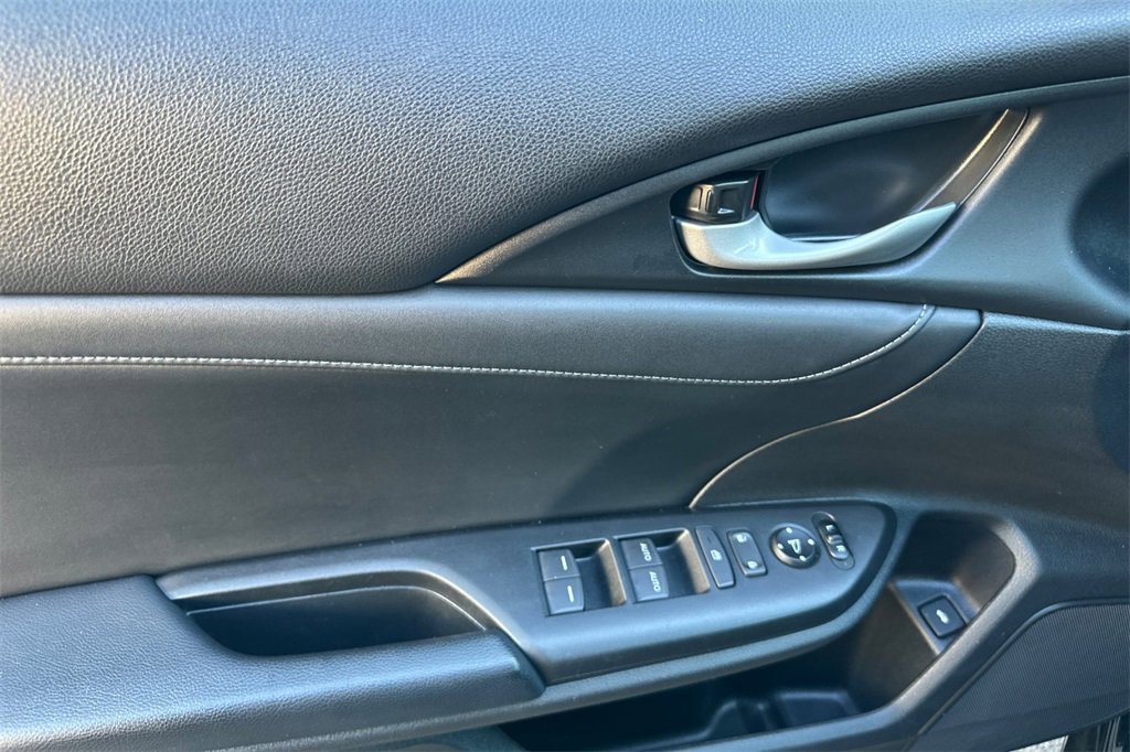 Certified 2019 Honda Insight Touring image 11