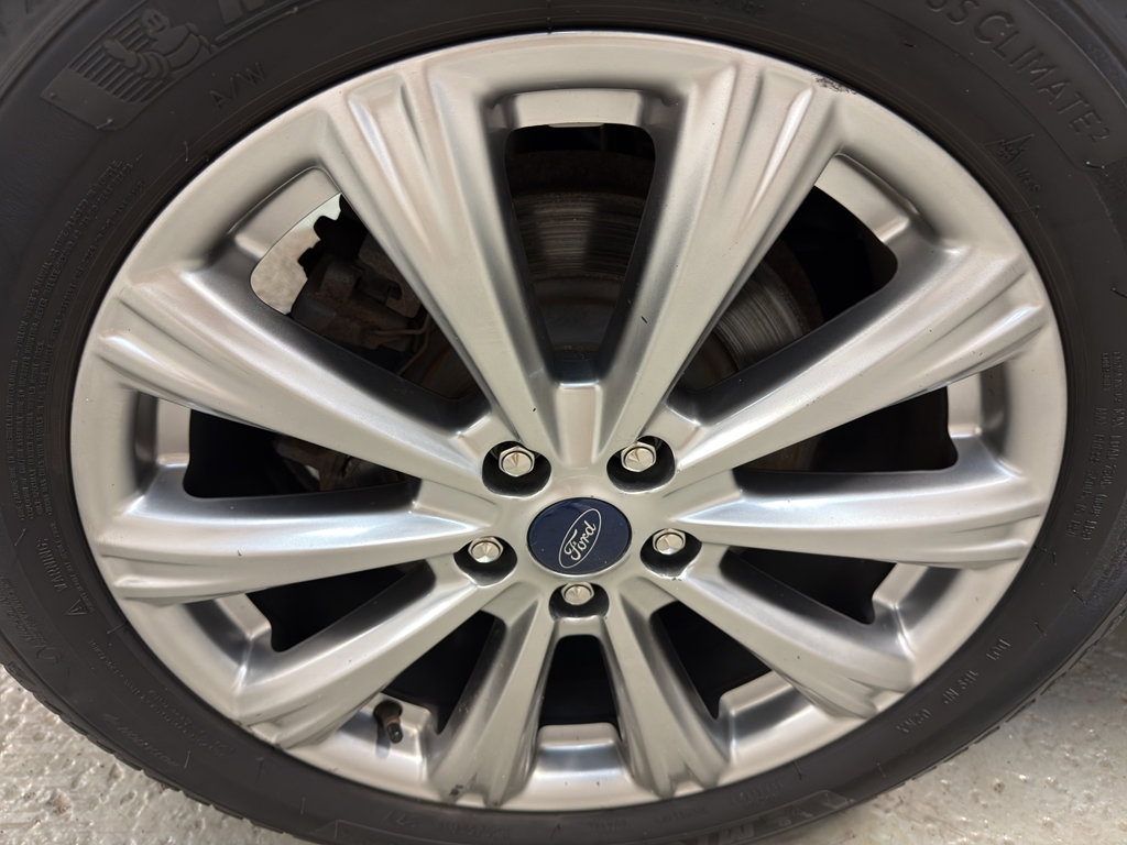 Used 2018 Ford Escape Titanium image 37