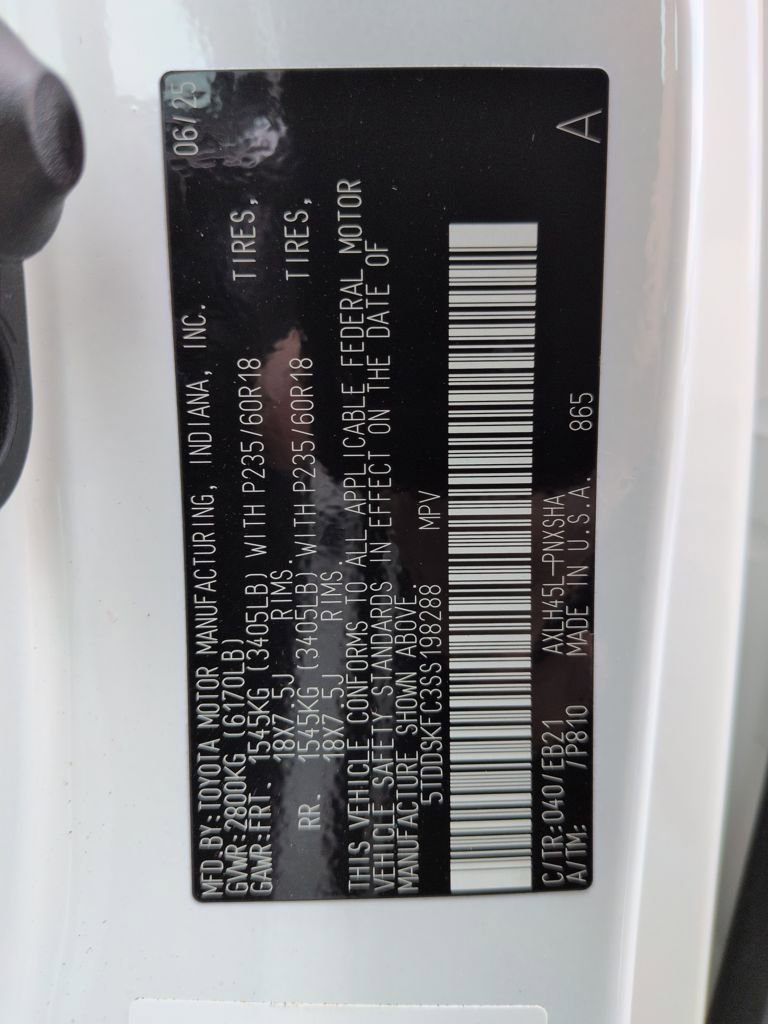 Used 2025 Toyota Sienna XSE w/ XSE Plus Package image 29