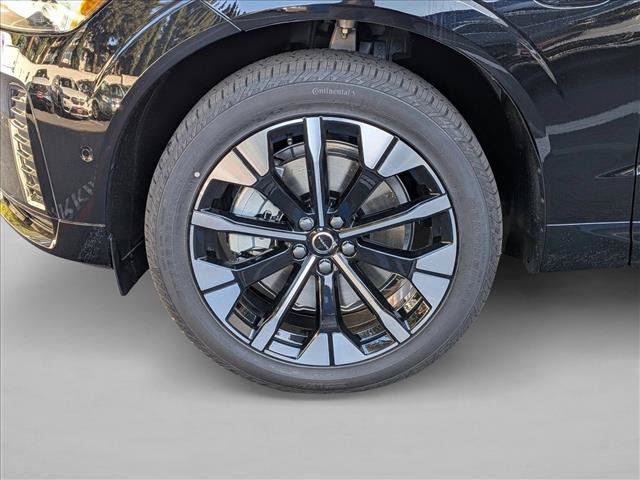 New 2026 Volvo XC60 T8 Plus w/ Protection Package Premier AWD/4WD image 11