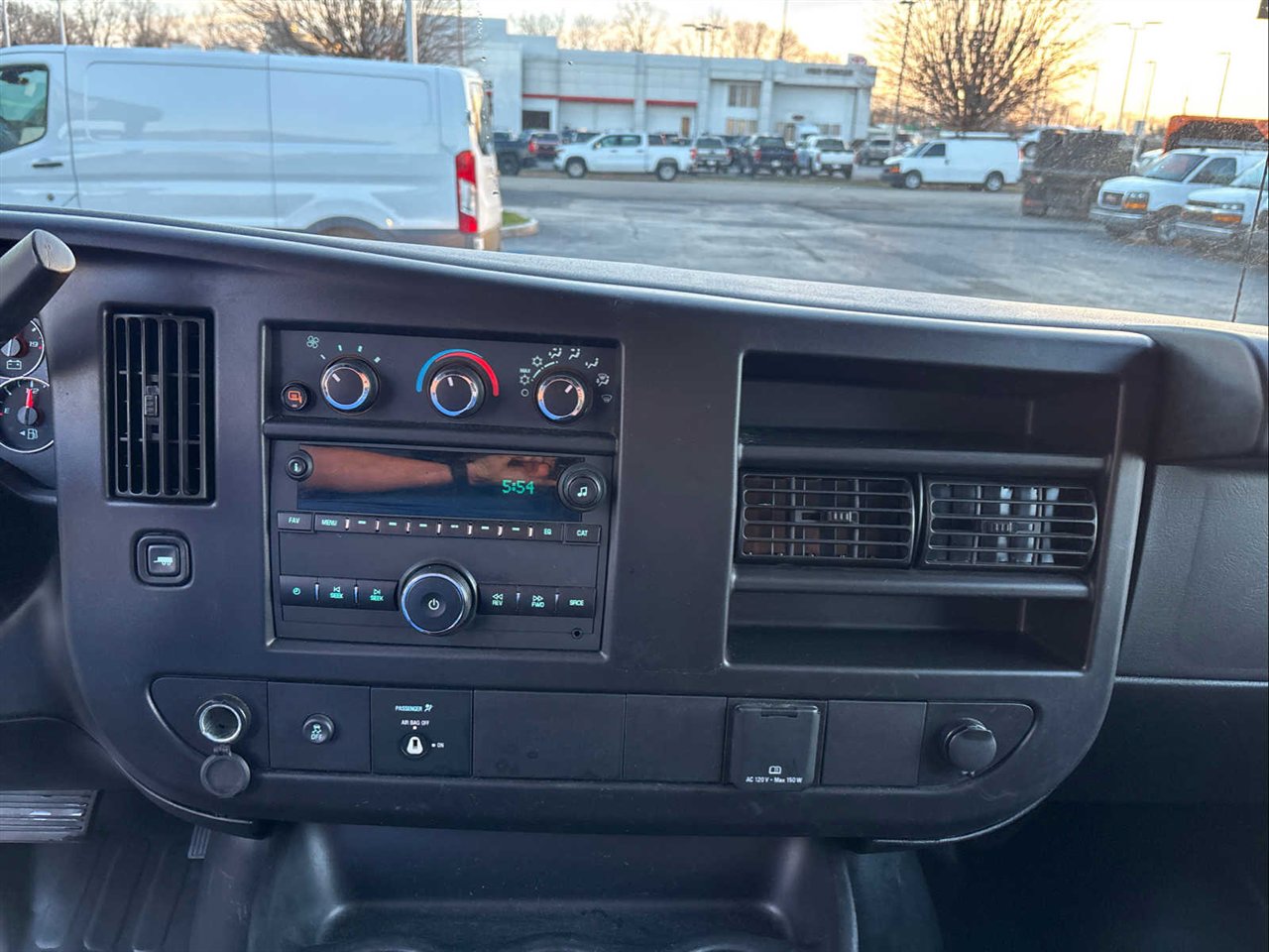 Used 2024 Chevrolet Express 2500 w/ Driver Convenience Package image 21