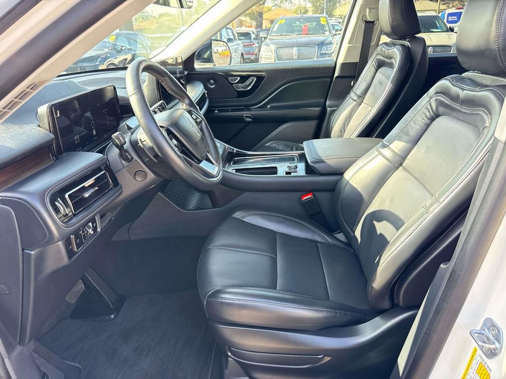 Used 2025 Lincoln Aviator Reserve image 23