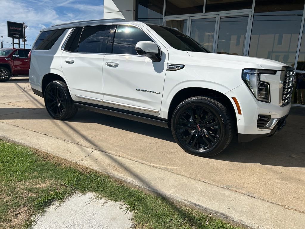 Used 2025 GMC Yukon Denali w/ Denali Reserve Package image 2