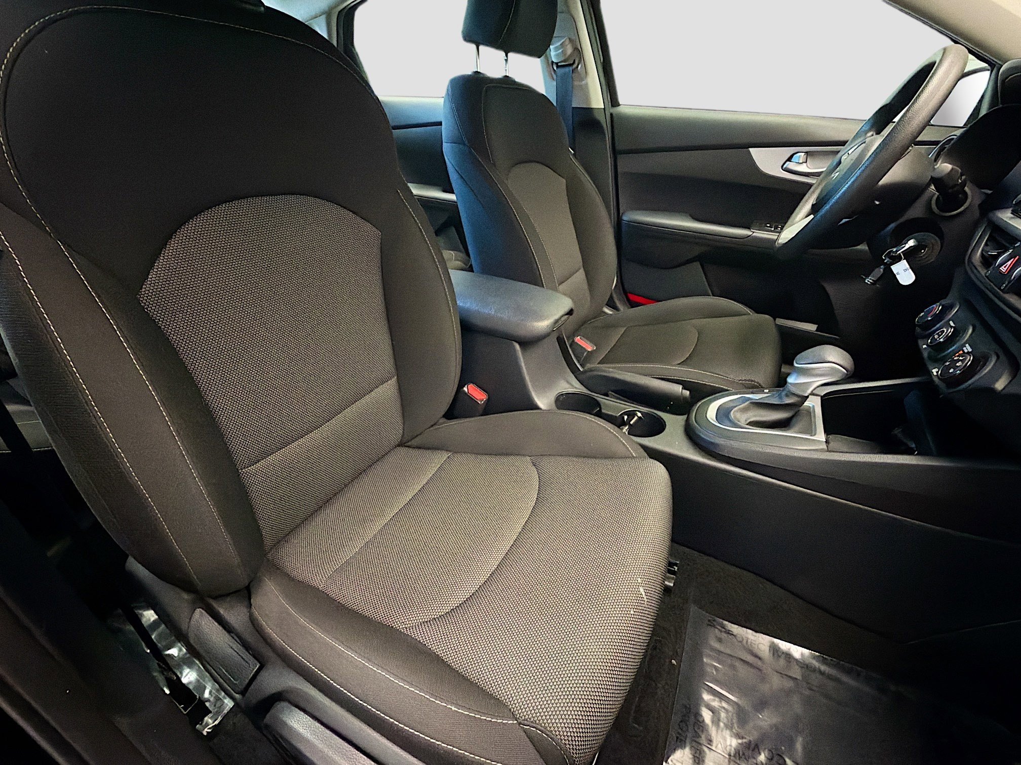 Used 2024 Kia Forte LXS image 15