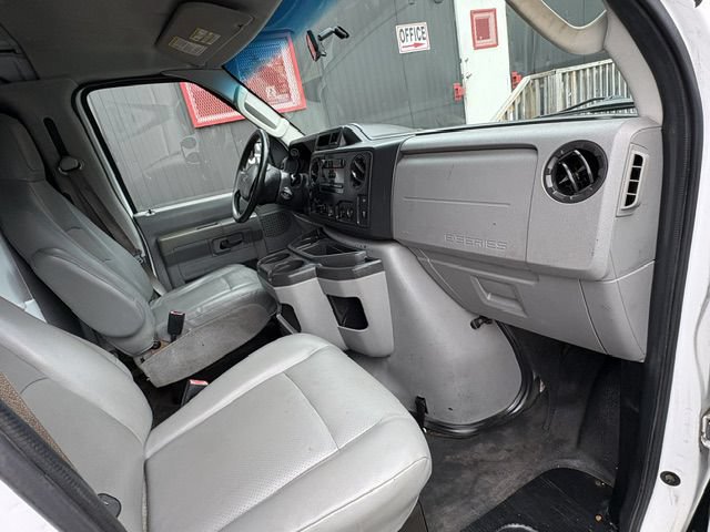 Used 2013 Ford E-250 and Econoline 250 Extended w/ Commercial Cargo Van Pkg RWD image 9