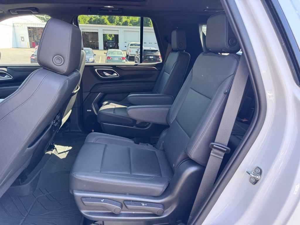 Used 2023 Chevrolet Tahoe LT w/ Luxury Package AWD/4WD image 32