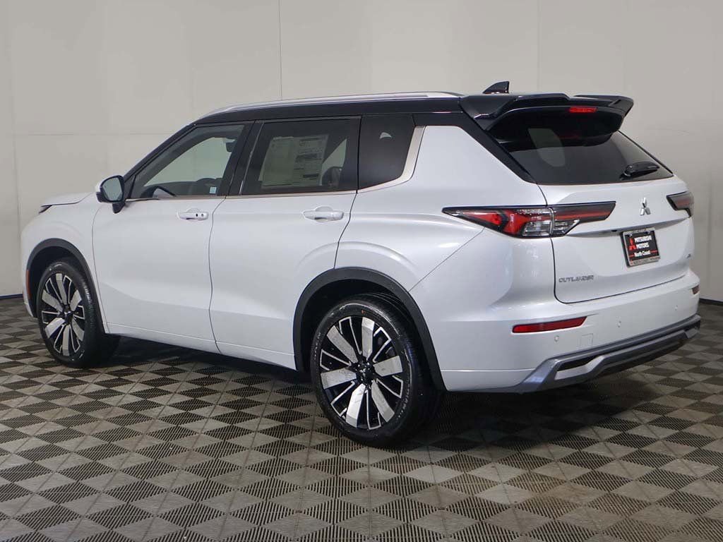 New 2026 Mitsubishi Outlander SEL AWD/4WD image 15