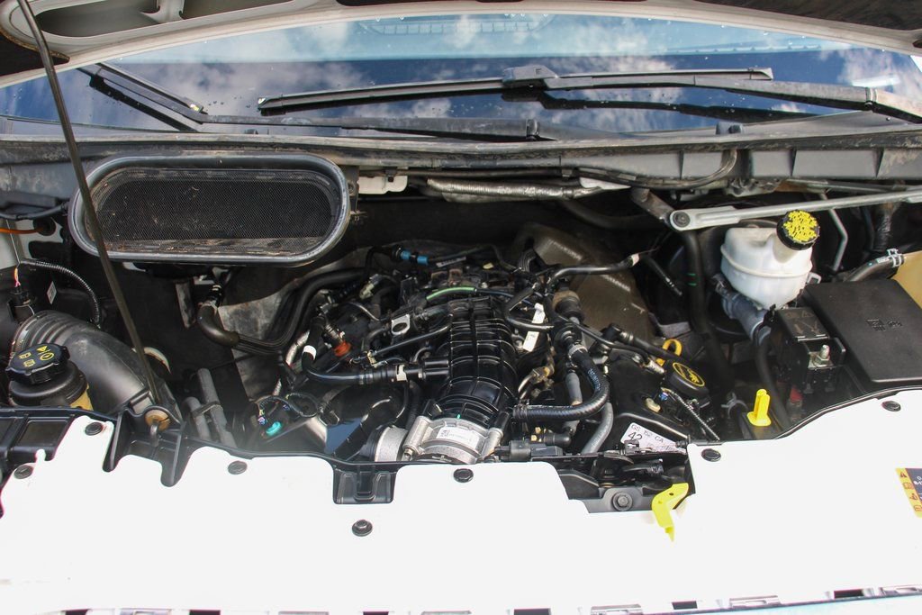 Used 2018 Ford Transit 350 XLT RWD image 15