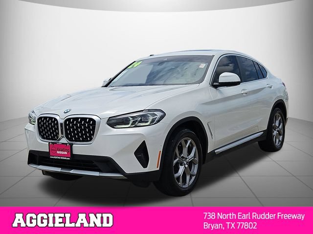 Used 2024 BMW X4 xDrive30i w/ Parking Assistance Package AWD/4WD image 4