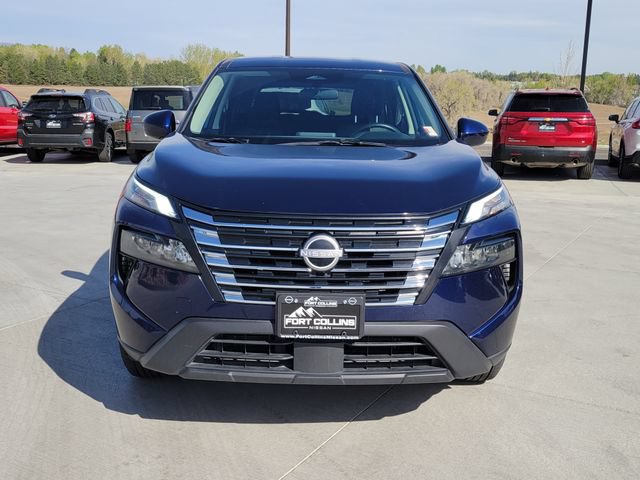 Used 2025 Nissan Rogue SV AWD/4WD image 5
