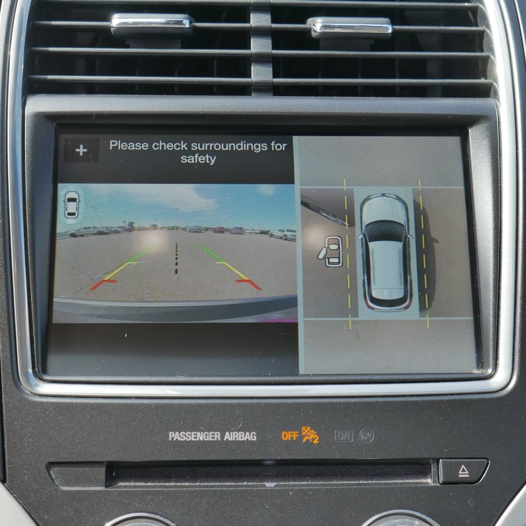 Used 2018 Lincoln MKX Reserve w/ Driver Assistance Package AWD/4WD image 31