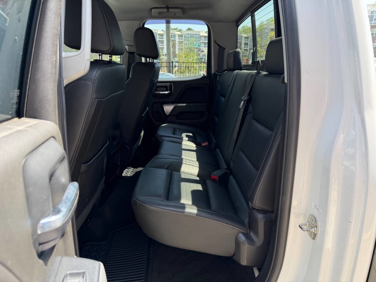 Used 2018 Chevrolet Silverado 1500 LTZ Z71 image 8