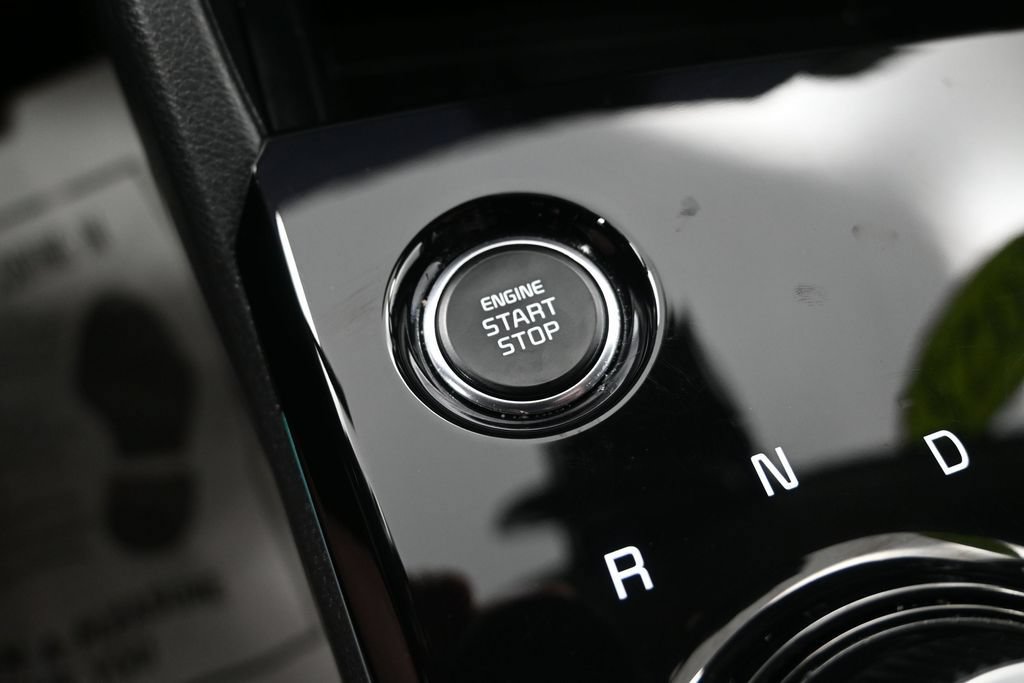 Certified 2025 Kia Sportage SX Prestige AWD/4WD image 27