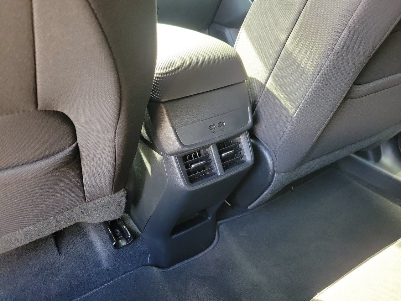 Used 2026 Chevrolet Equinox LT FWD image 10