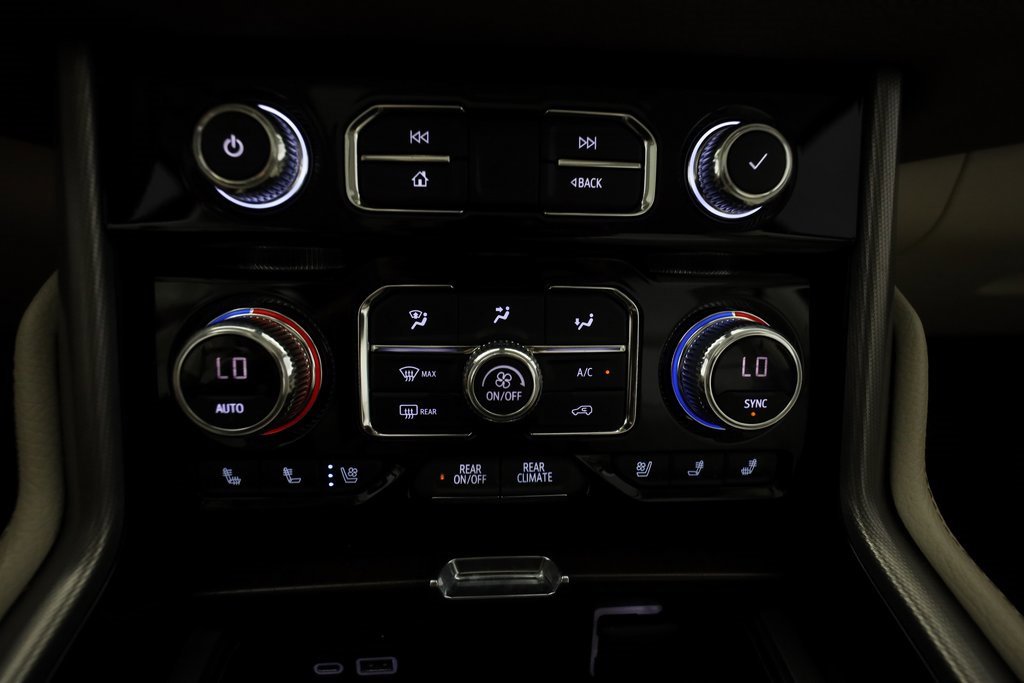 Used 2021 GMC Yukon Denali w/ Denali Premium Package image 29