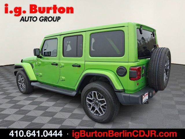 Used 2018 Jeep Wrangler Unlimited Sahara image 4
