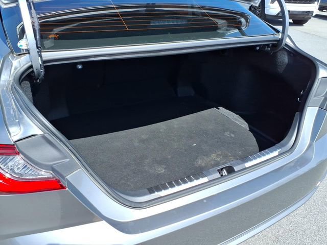 Used 2025 Toyota Camry XSE FWD image 11