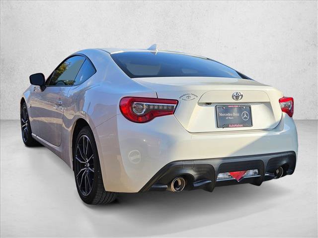 Used 2017 Toyota 86 image 6