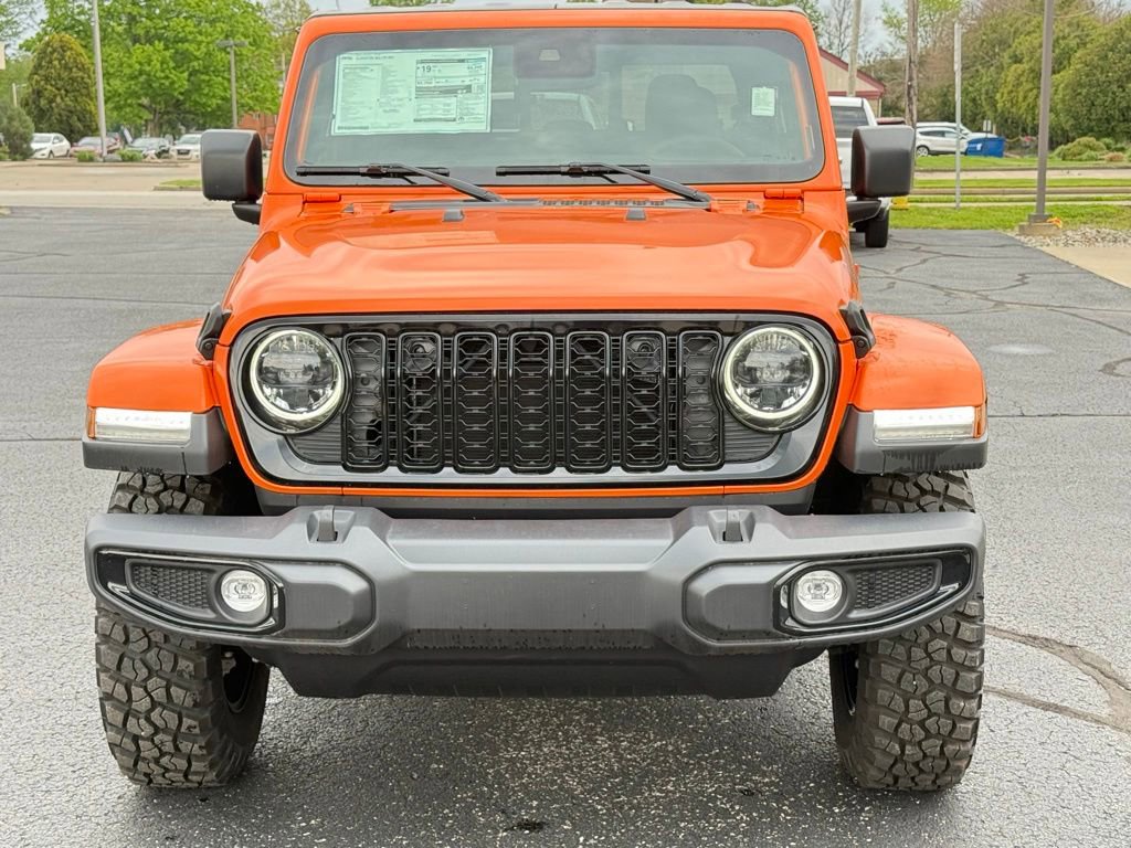 New 2025 Jeep Gladiator Sport AWD/4WD image 2