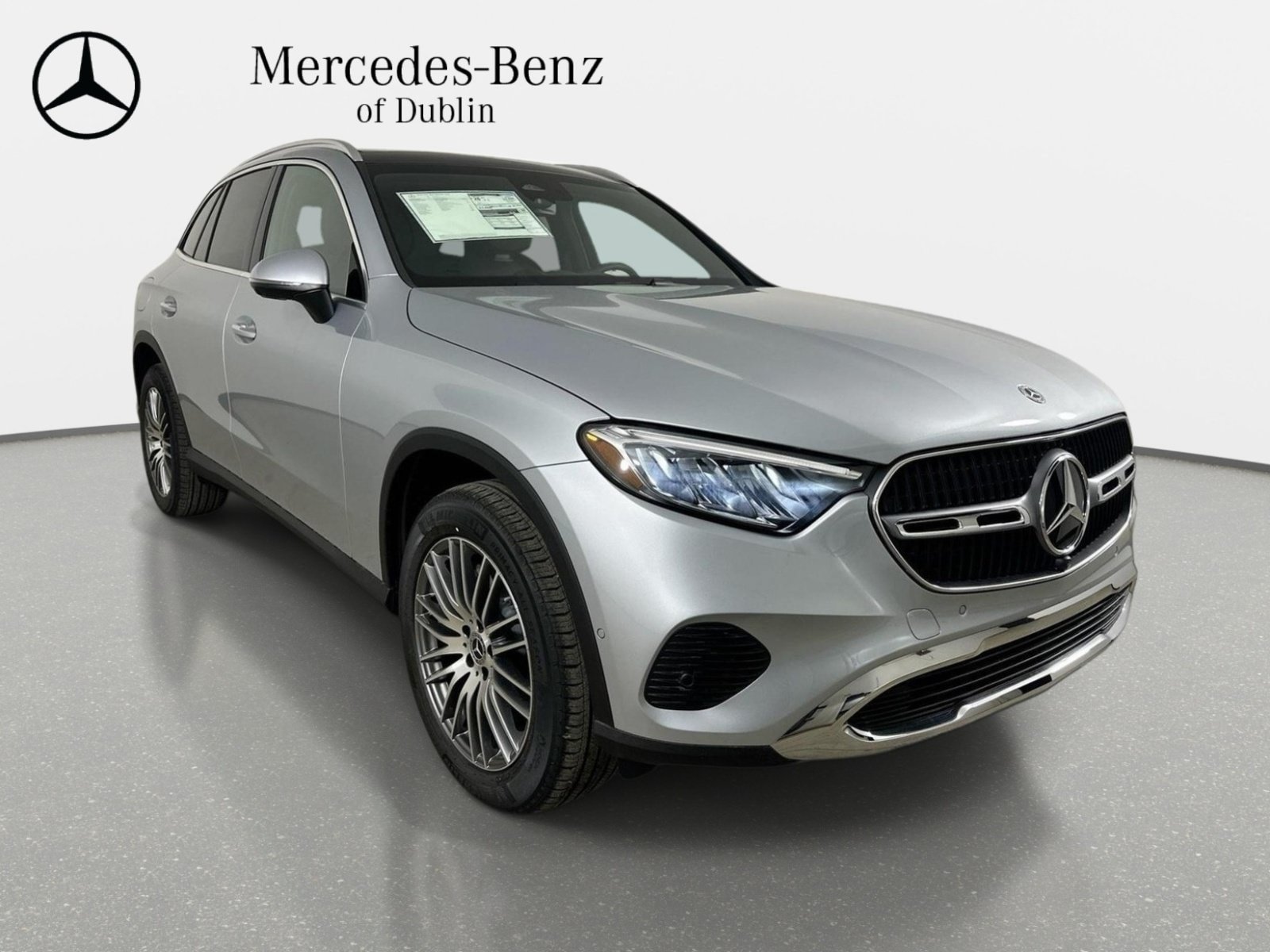 Used 2026 Mercedes-Benz GLC 300 4MATIC image 3