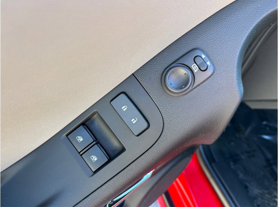 Used 2015 Chevrolet Camaro LS RWD image 18