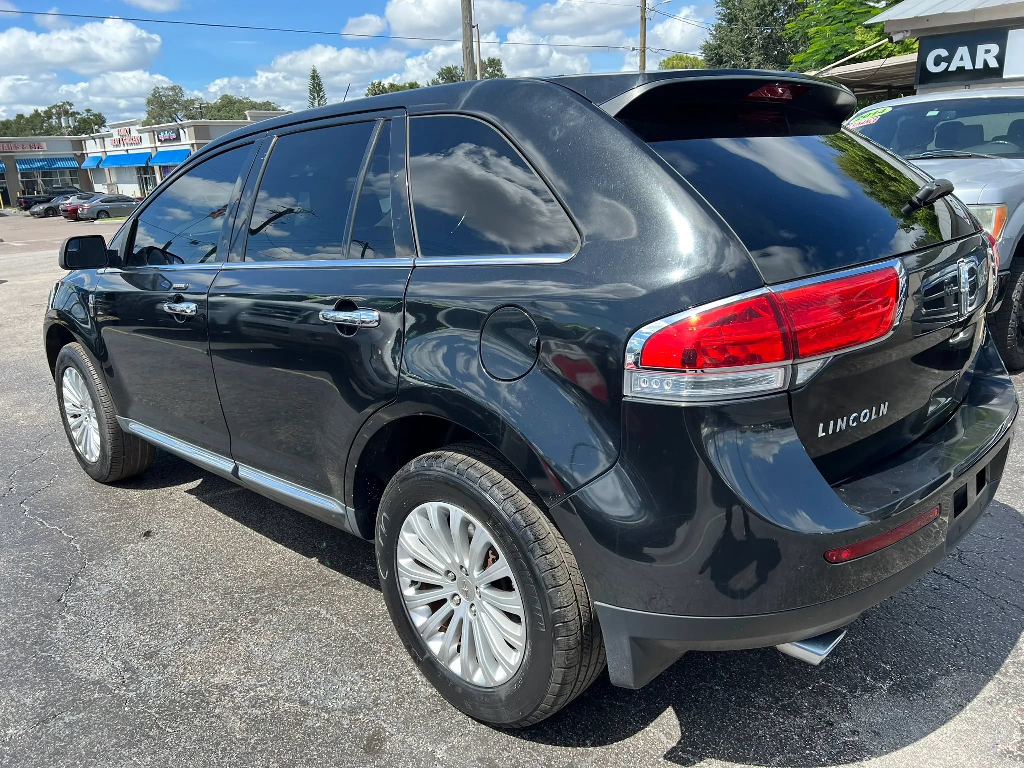 Used 2013 Lincoln MKX FWD w/ Wood Pkg image 7