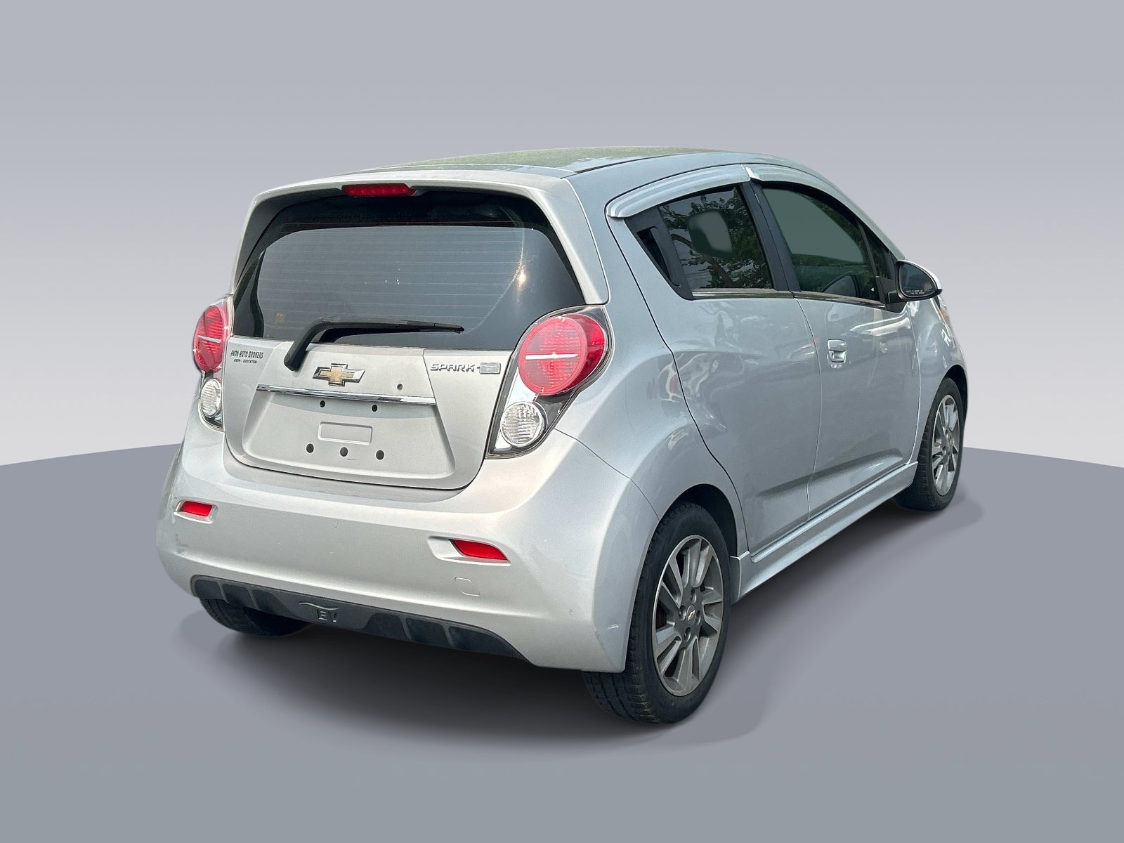 Used 2015 Chevrolet Spark LT FWD image 3