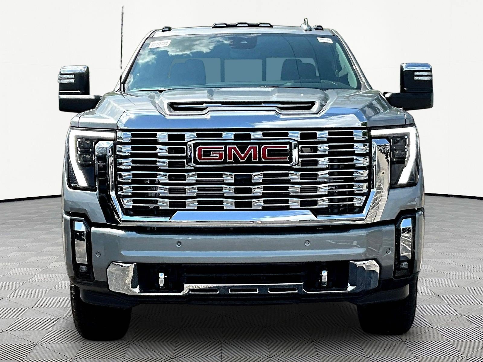 New 2026 GMC Sierra 2500 Denali w/ Denali Reserve Package AWD/4WD image 2