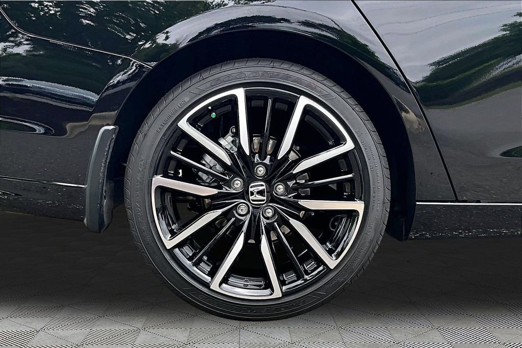 Certified 2026 Honda Accord Touring image 22