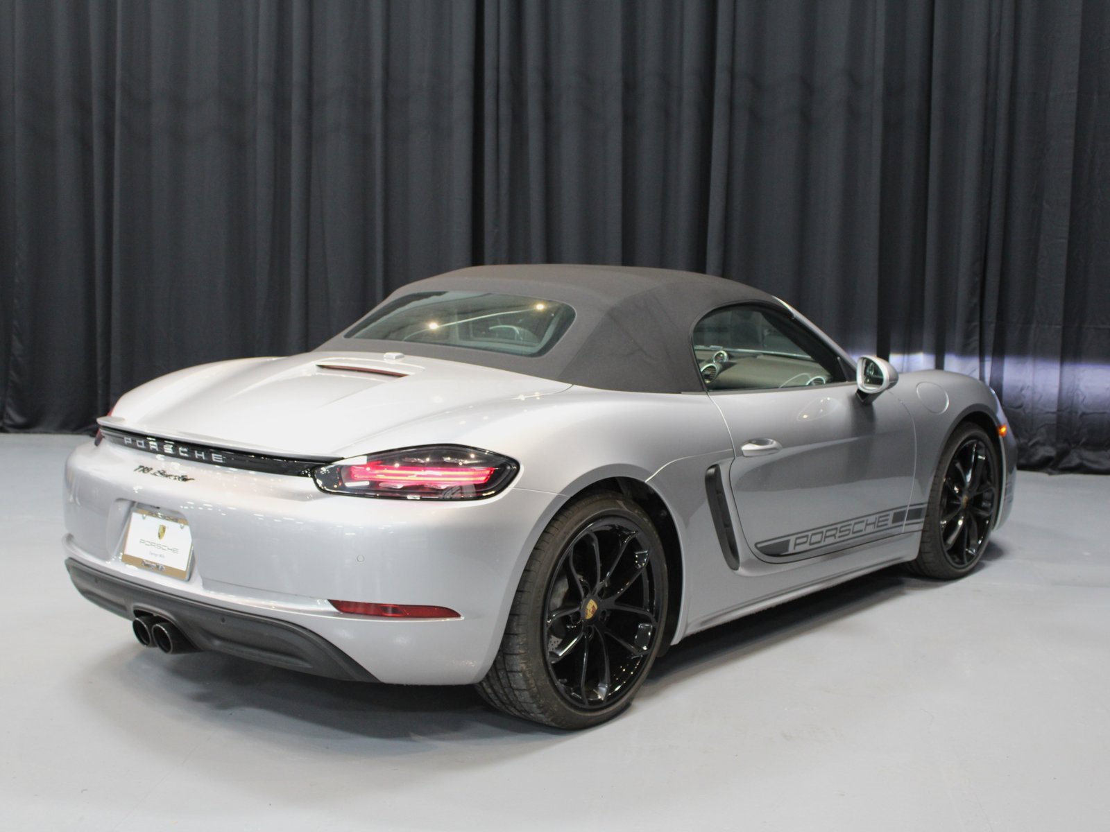 Used 2024 Porsche 718 Boxster image 7
