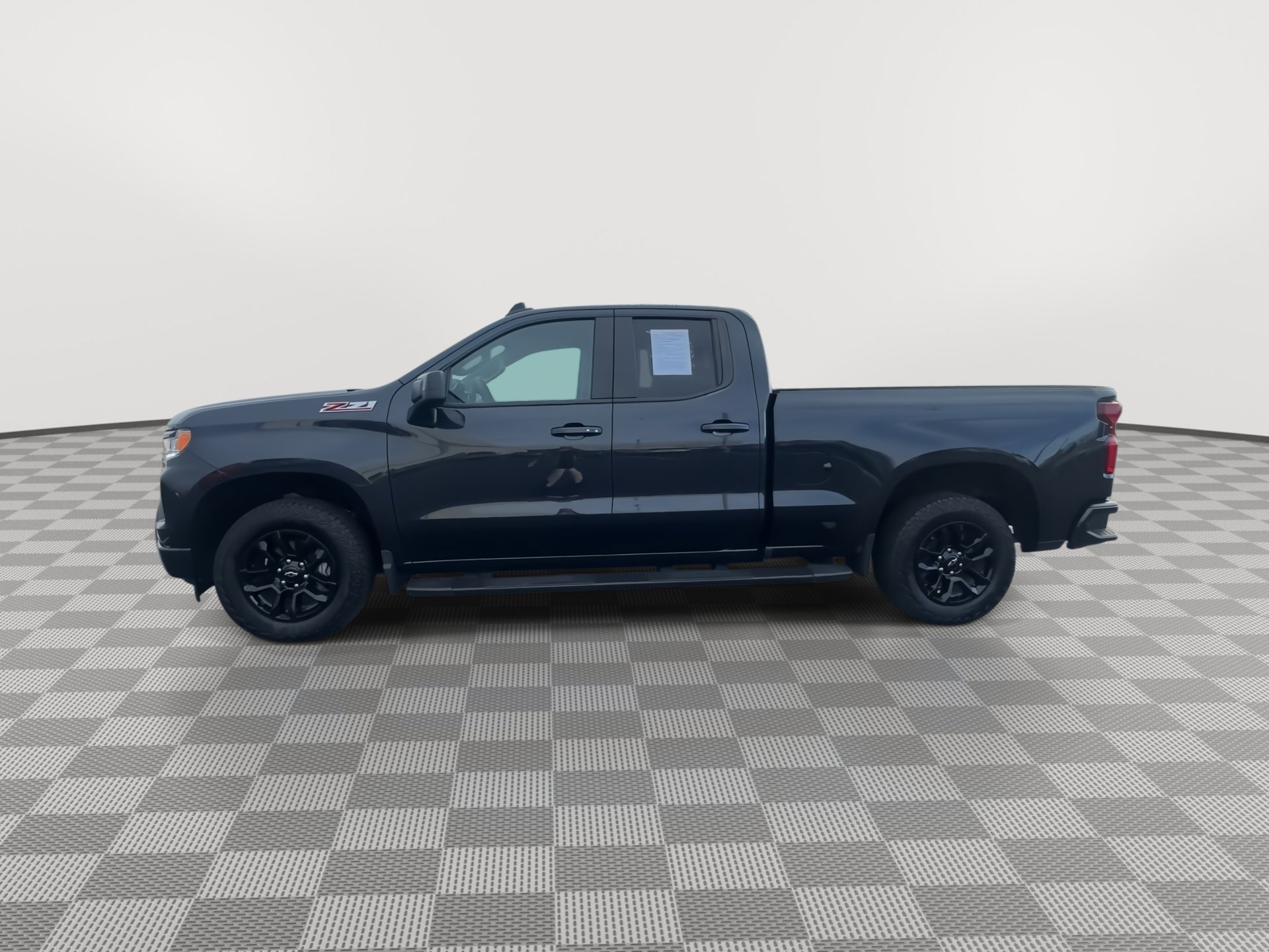 Used 2023 Chevrolet Silverado 1500 RST image 5