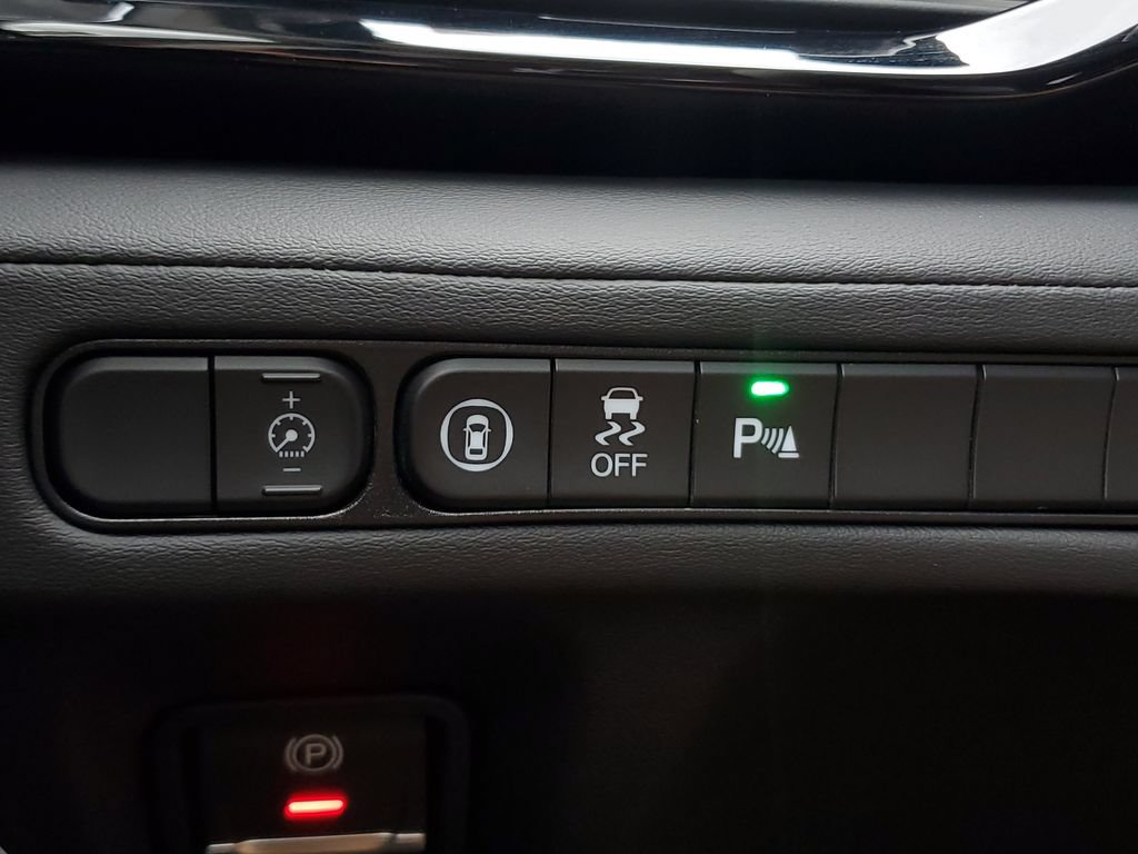 Certified 2026 Acura MDX w/ Technology Package FWD image 30