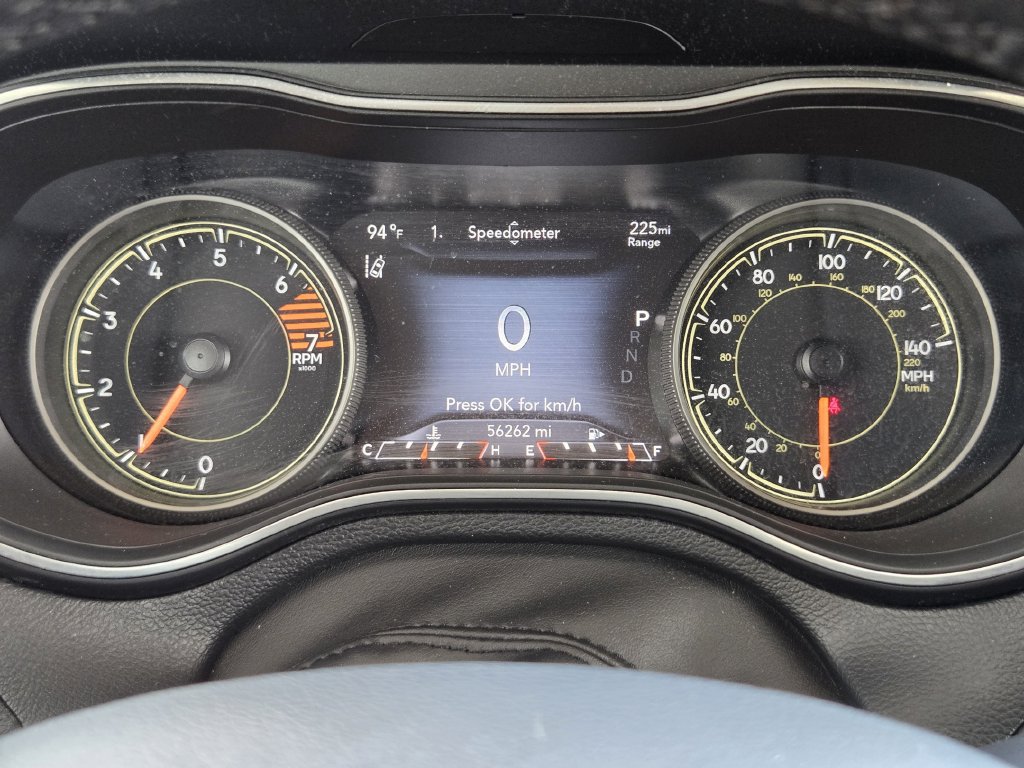 Used 2023 Jeep Cherokee Altitude Lux AWD/4WD image 16