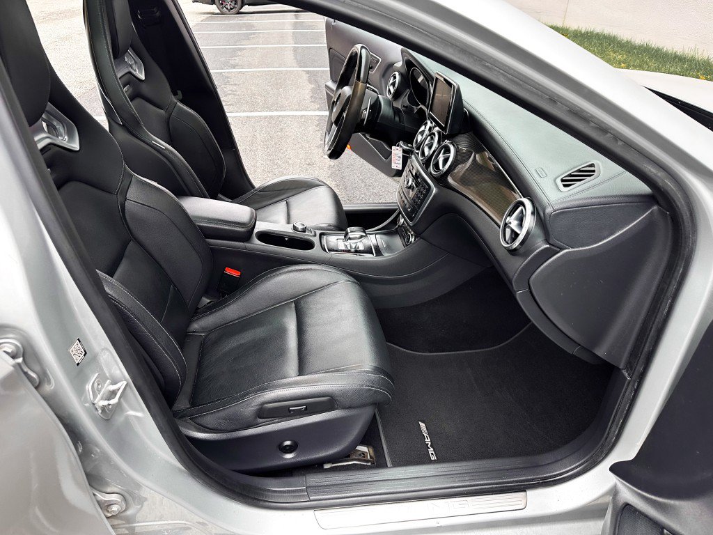 Used 2015 Mercedes-Benz GLA 45 AMG 4MATIC w/ Driver Assistance Package image 30