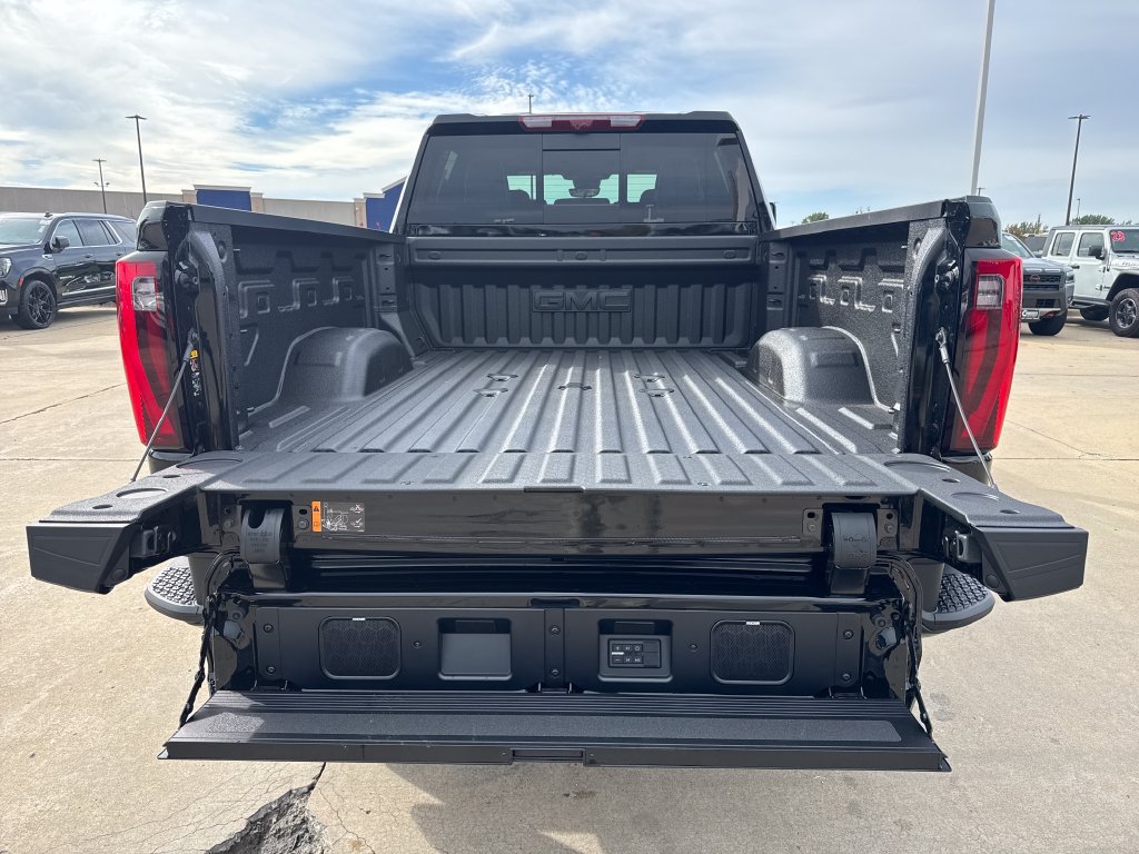 New 2026 GMC Sierra 2500 Denali Ultimate AWD/4WD image 9