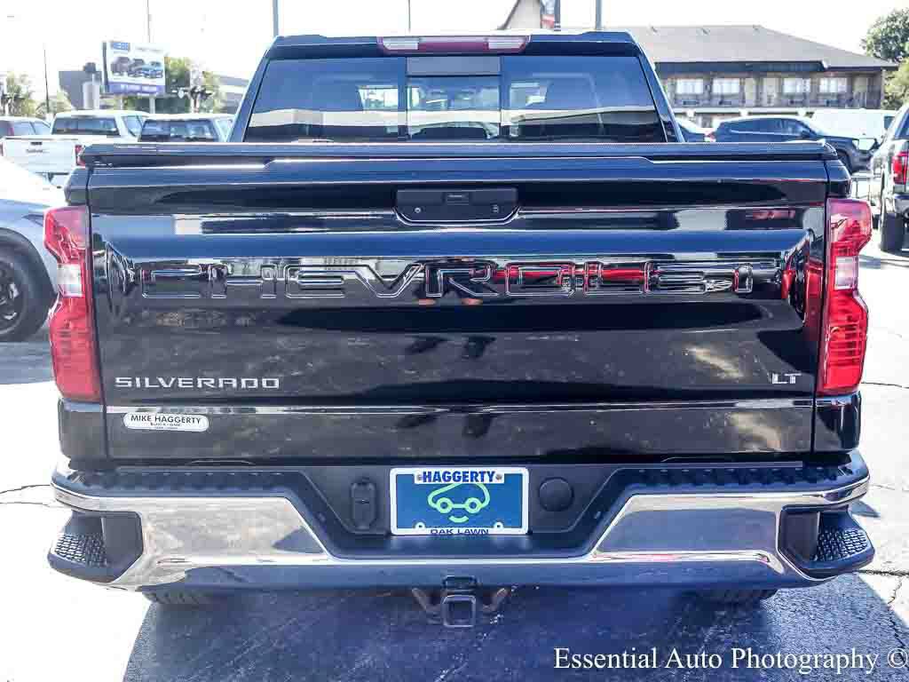 Used 2020 Chevrolet Silverado 1500 LT w/ Convenience Package AWD/4WD image 6