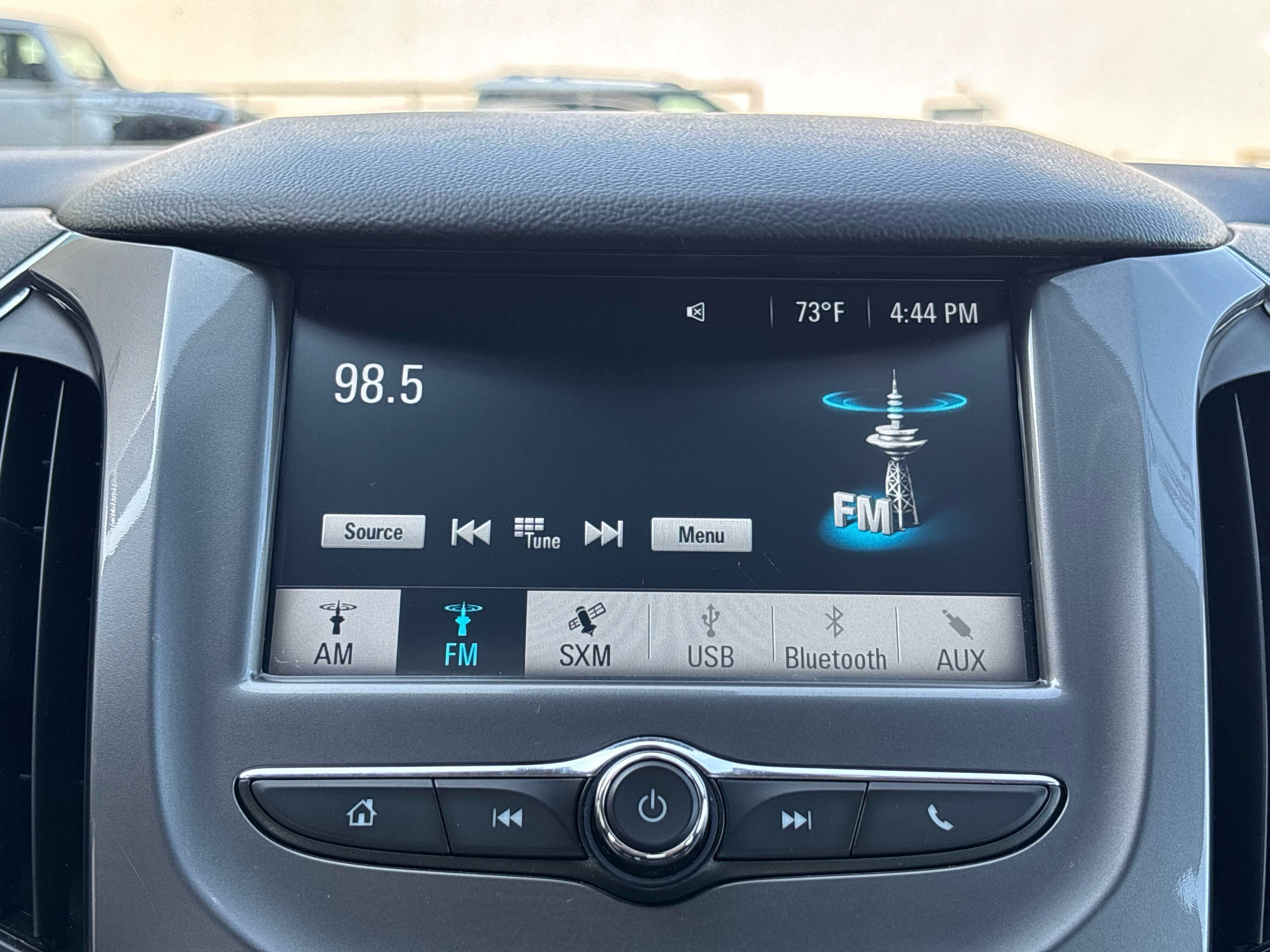 Used 2018 Chevrolet Cruze LT w/ Convenience Package FWD image 30