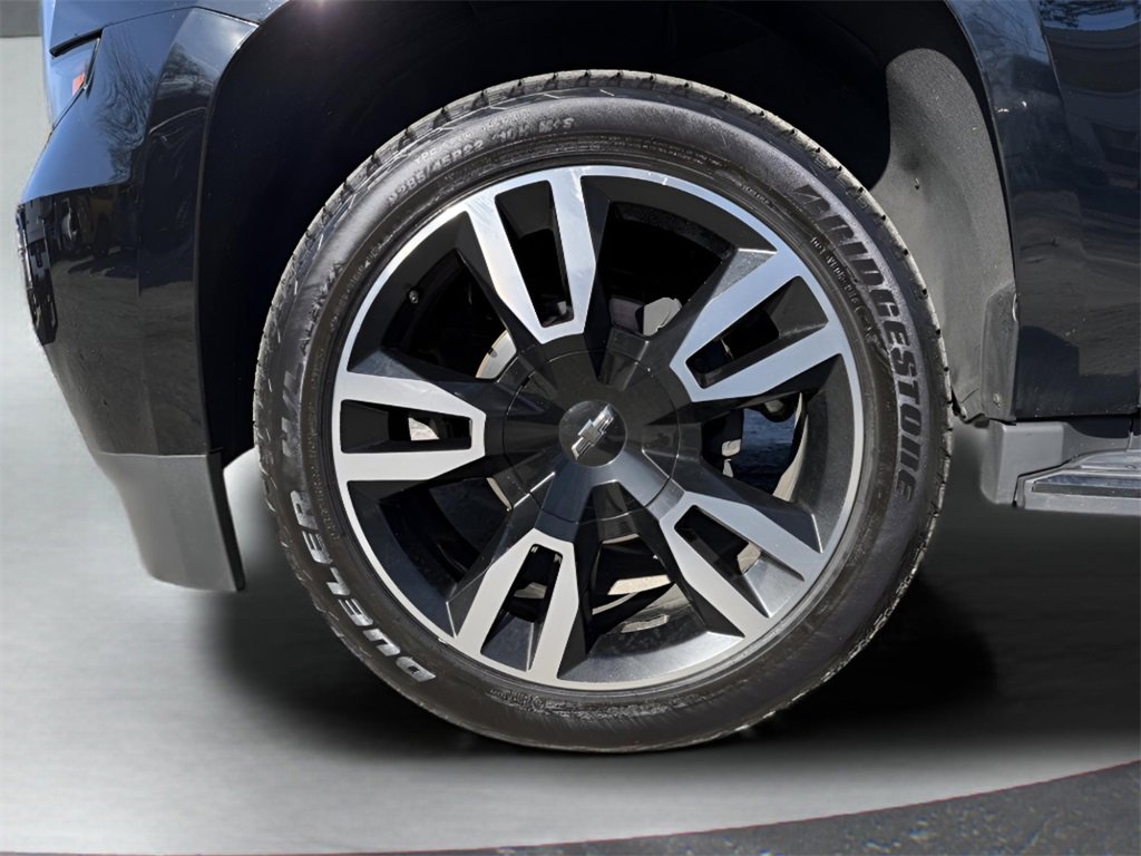 Used 2019 Chevrolet Tahoe LT w/ RST Edition image 10