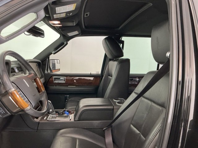 Used 2012 Lincoln Navigator 4WD image 13
