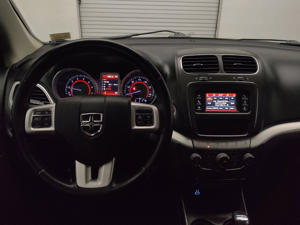 Used 2020 Dodge Journey SE w/ SE Popular Equipment Group FWD image 22