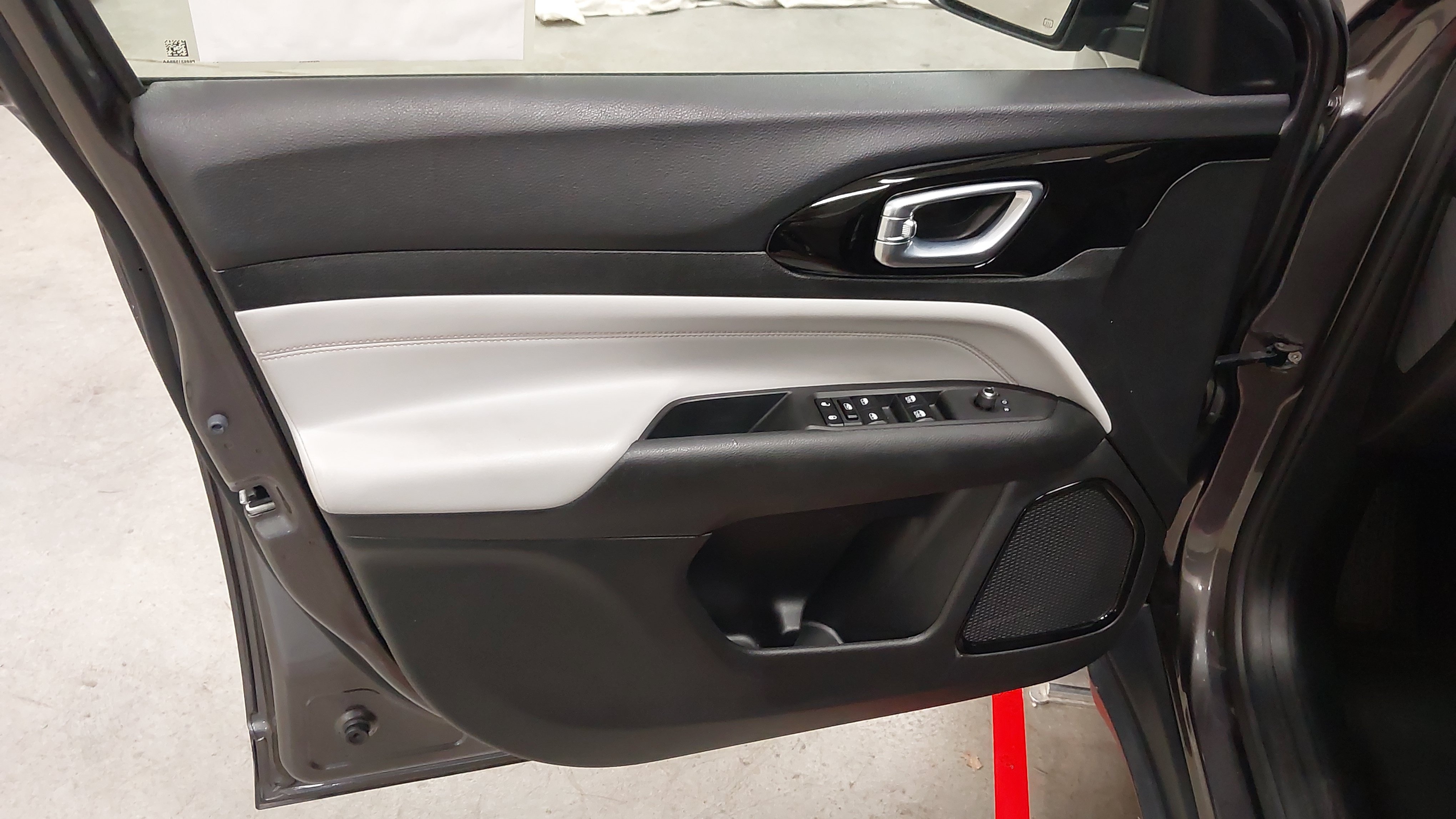 Used 2023 Jeep Compass Limited AWD/4WD image 24