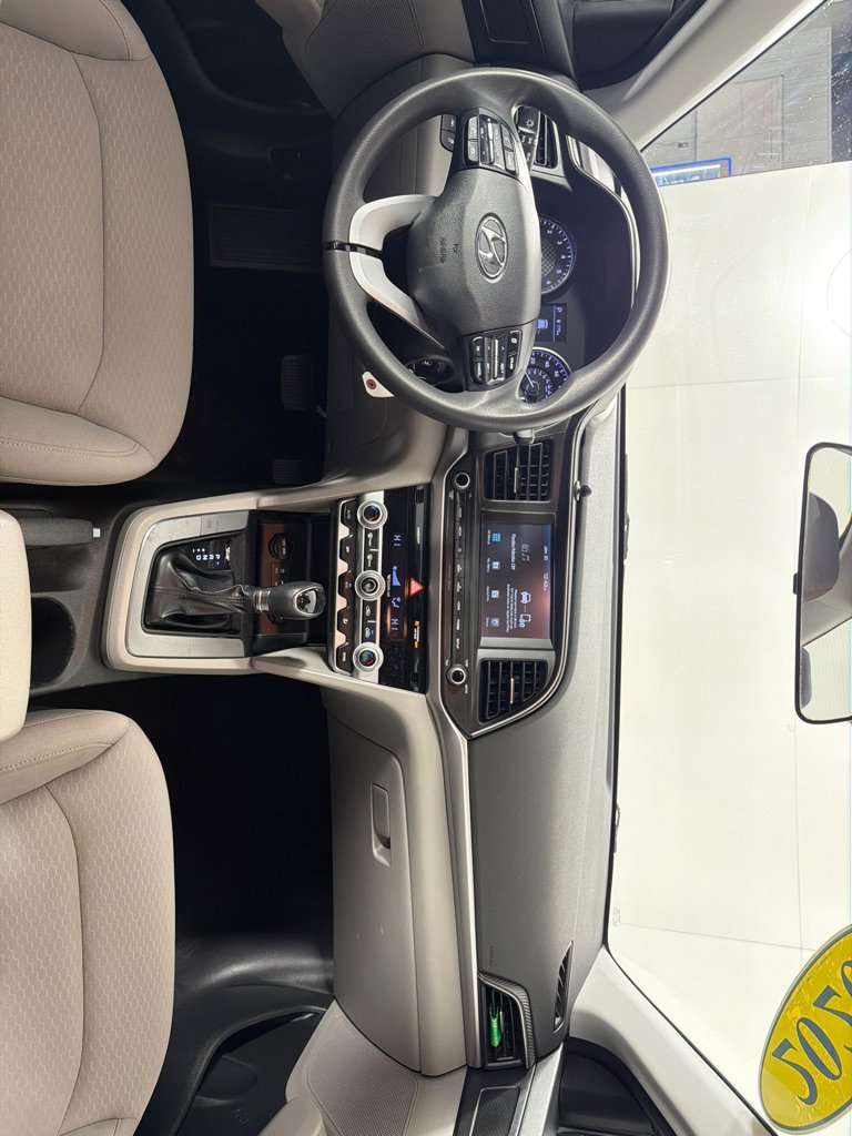 Used 2020 Hyundai Elantra SEL image 22