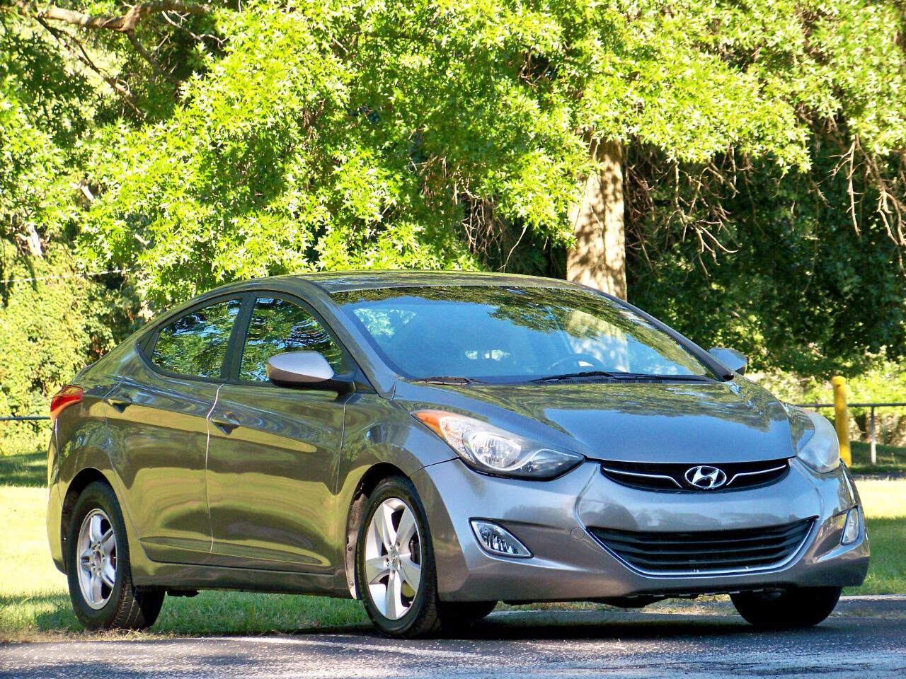 Used 2013 Hyundai Elantra GLS image 3